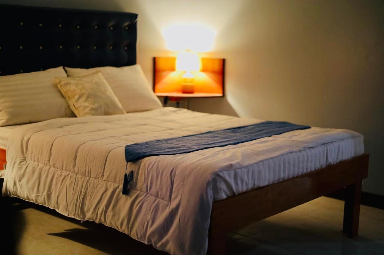 La Choeben Suites Calbayog Exteriör bild